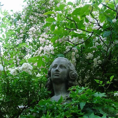 Hotel Door & Roos 3*