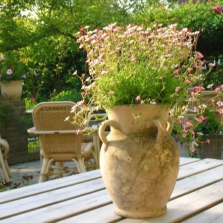 Hotel Door & Roos Lottum